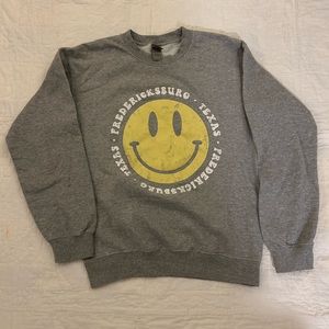 smiley crewneck!